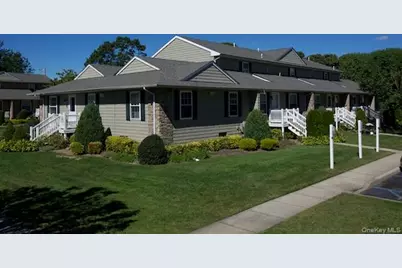 115 Connetquot Avenue #9, Brookhaven, NY 11730 - Photo 1