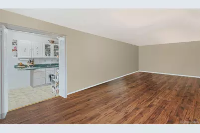 54-40 Little Neck Parkway #4F, Little Neck, NY 11362 - Photo 16