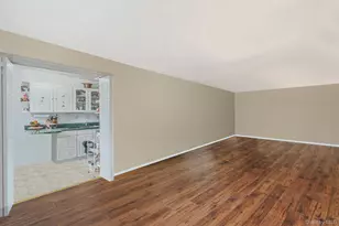 54-40 Little Neck Pkwy, Little Neck, NY 11362 - Photo 16