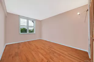 54-40 Little Neck Pkwy, Little Neck, NY 11362 - Photo 22