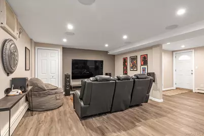 132-30 80th Street, Ozone Park, NY 11417 - Photo 22