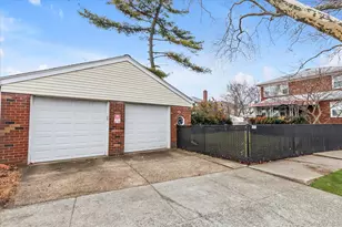 132-30 80th St, Ozone Park, NY 11417 - Photo 30