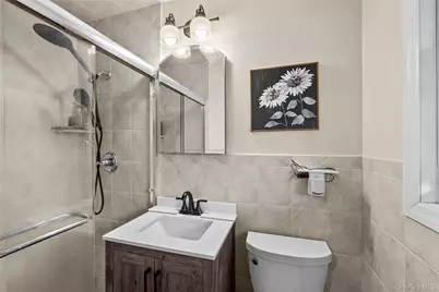 26 Glenwood Road, Plainview, NY 11803 - Photo 16