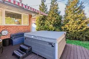 26 Glenwood Rd, Plainview, NY 11803 - Photo 36