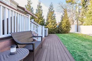 26 Glenwood Rd, Plainview, NY 11803 - Photo 32