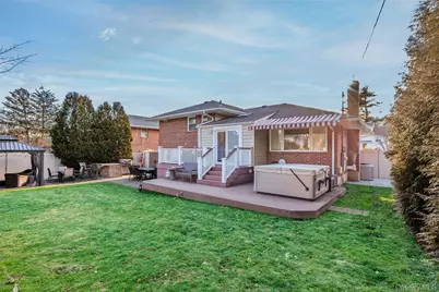 26 Glenwood Road, Plainview, NY 11803 - Photo 38