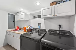 26 Glenwood Rd, Plainview, NY 11803 - Photo 26