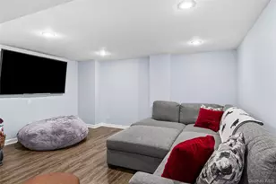 26 Glenwood Rd, Plainview, NY 11803 - Photo 24