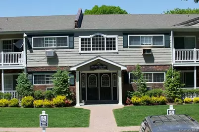 76 Mount Vernon Avenue #c01, Patchogue, NY 11772 - Photo 1