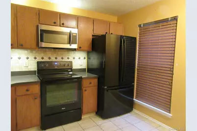 56 Yorkshire Terrace, Washingtonville, NY 10992 - Photo 4