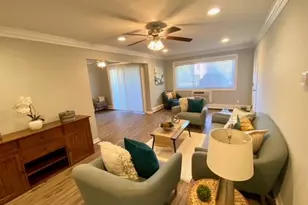 399D Great East Neck Rd, West Babylon, NY 11704 - Photo 6