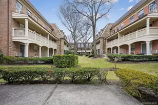 207-16 Melissa Ct, Bayside, NY 11360 - Photo 16