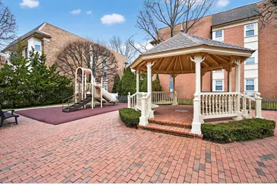 20716 Melissa Court #1653, Bayside, NY 11360 - Photo 18