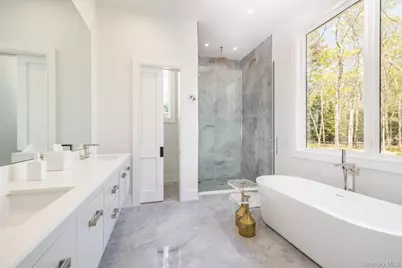 1552 Deerfield Road, Water Mill, NY 11976 - Photo 20