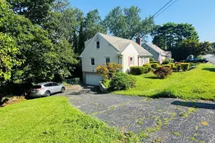 29 S Mortimer Ave, Elmsford, NY 10523 - Photo 2
