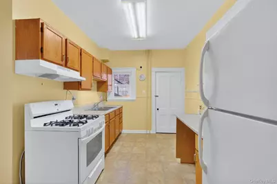 75 Prospect Street, Newburgh, NY 12550 - Photo 16