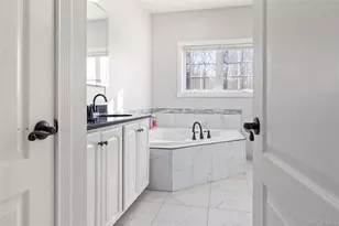 5 Deangelis Dr, Monroe, NY 10950 - Photo 16