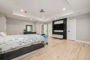 215 Marguerite Ave, Floral Park, NY 11001 - Photo 22