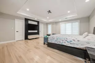 215 Marguerite Ave, Floral Park, NY 11001 - Photo 20