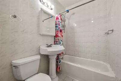 6028 Wetherole Street, Elmhurst, NY 11373 - Photo 30