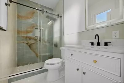 2 Jupiter Lane, Levittown, NY 11756 - Photo 24