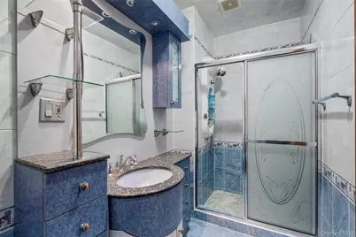 822 Dean Avenue, Bronx, NY 10465 - Photo 36