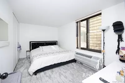 152-18 Union Turnpike #204K, Flushing, NY 11367 - Photo 8