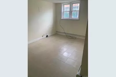 79-23 149th Street #1FL, Flushing, NY 11367 - Photo 2