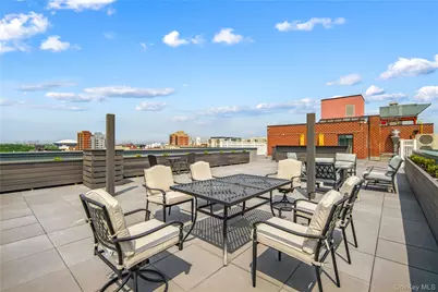 13450 Blossom Avenue #5E, Flushing, NY 11355 - Photo 2