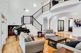 10 Bay Woods Dr, Hampton Bays, NY 11946 - Photo 12