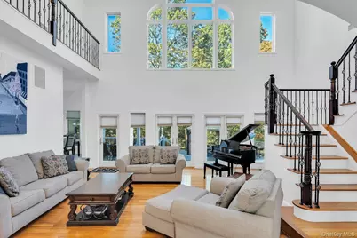 10 Bay Woods Drive, Hampton Bays, NY 11946 - Photo 8