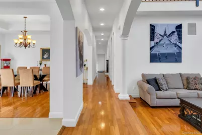 10 Bay Woods Drive, Hampton Bays, NY 11946 - Photo 14