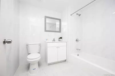 70-40 45th Avenue #2j, Woodside, NY 11377 - Photo 4