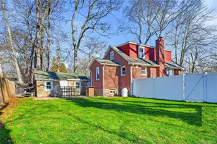 36 Columbine Rd, Rocky Point, NY 11778 - Photo 6