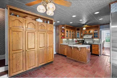 126 Greenridge Avenue, White Plains, NY 10605 - Photo 20