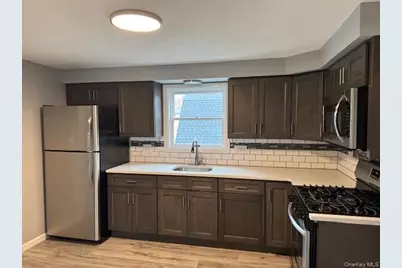 217 Cleveland Avenue #2, Mineola, NY 11501 - Photo 2