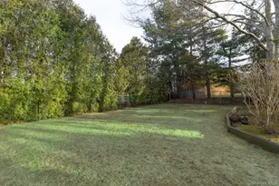 70 Fairway Dr, Wading River, NY 11792 - Photo 32