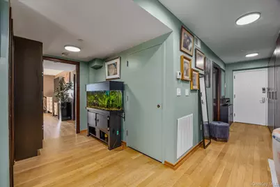 3015 Brighton 6th Street #6B, Brooklyn, NY 11235 - Photo 6