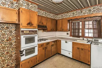 545 W Olive Street, Long Beach, NY 11561 - Photo 10