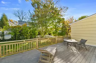 53 Oak Ave, Larchmont, NY 10538 - Photo 28