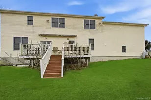 471 Southport St, Ronkonkoma, NY 11779 - Photo 4