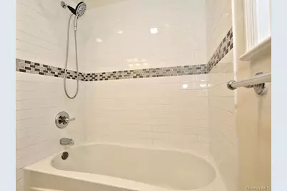 105 Florence Street #2nd Floor, Mamaroneck, NY 10543 - Photo 8