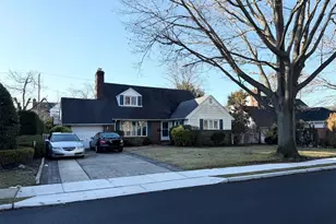 90 Amherst St, Garden City, NY 11530 - Photo 2