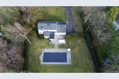 172 Burtis Lane, Syosset, NY 11791 - Photo 42