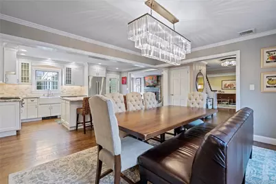 172 Burtis Lane, Syosset, NY 11791 - Photo 18