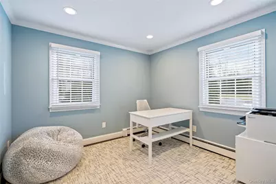 172 Burtis Lane, Syosset, NY 11791 - Photo 20