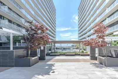 40-28 College Point Boulevard #1505, Flushing, NY 11354 - Photo 4