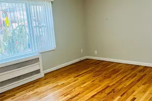 15-42 Utopia Pkwy, Whitestone, NY 11357 - Photo 6