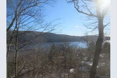 70 Deer Trail N, Greenwood Lake, NY 10925 - Photo 10