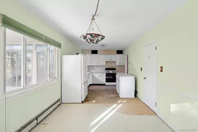 37 Cedar Drive, White Sulphur Springs, NY 11937 - Photo 4